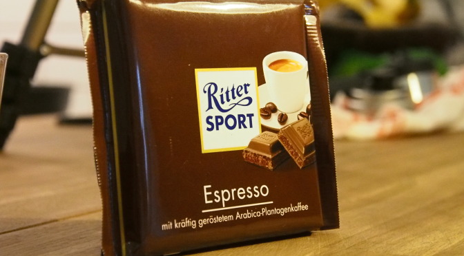 Der Vergleich: Ritter Sport Espresso vs normalen Espresso